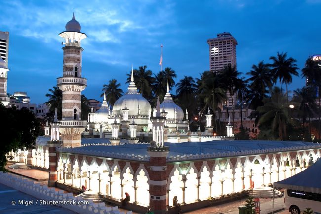 Masjid Jamek Malaysia via Shutterstock