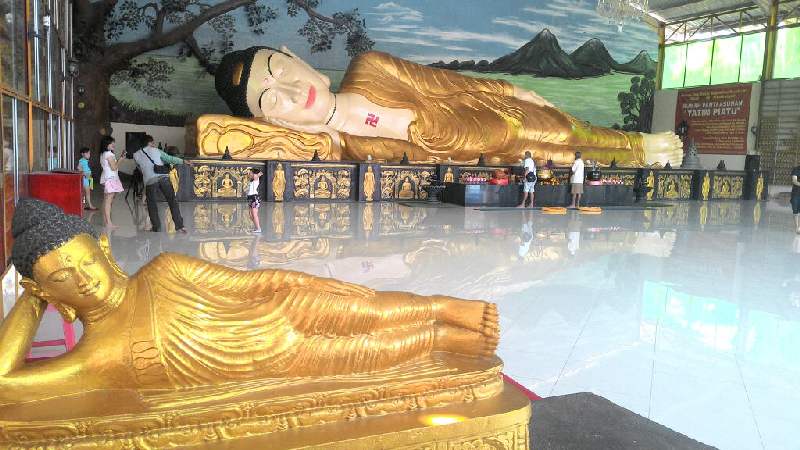 Patung Buddha Tidur via Okezone