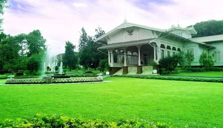 Tempat Wisata di puncak - Istana Presiden Cipanas