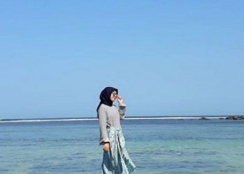 Pantai Ujung Genteng Sukabumi