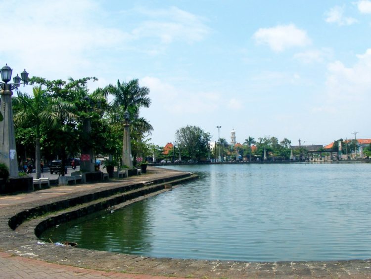 Wisata Danau Tawang di Semarang