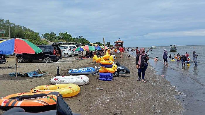 Destinasi Wisata Pantai Samudera Baru di Karawang via Tribunnews