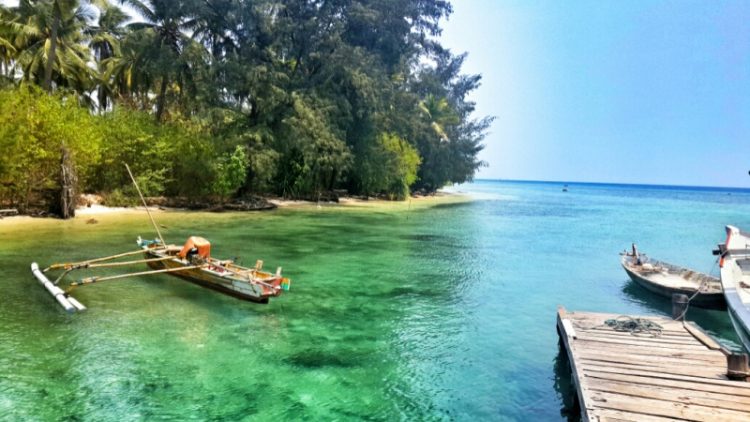 Destinasi Wisata Pulau Sangiang di Banten