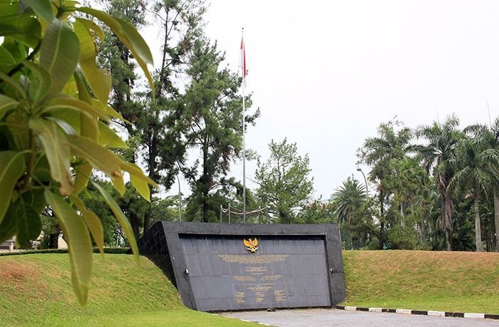 Monumen Lengkong via Tangerangraya