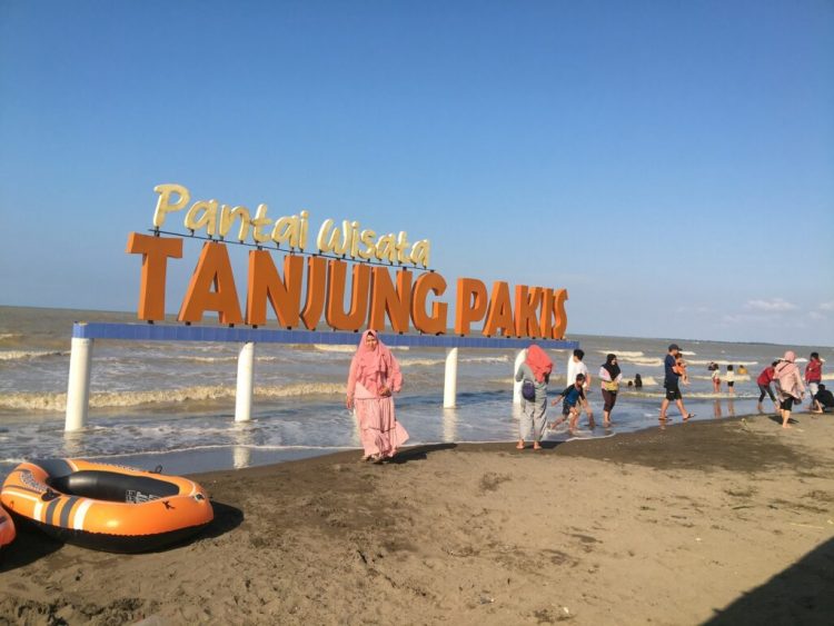Pantai Tanjung Pakis Karawang via Gmap bardiens