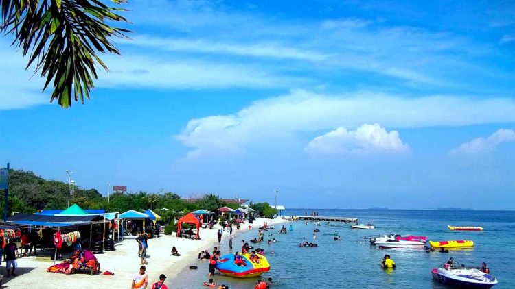 Pantai Tanjung Pasir di Tangerang