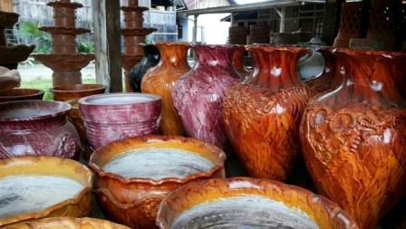 Pusat Kerajinan Keramik Pulutan - tempat wisata di Manado