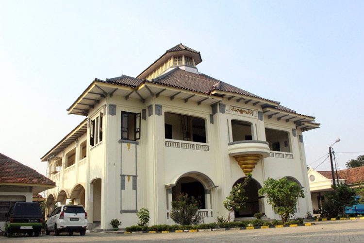Tempat Wisata Sejarah  Gedung Juang 45 di Bekasi