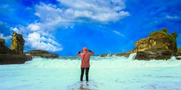 Tempat Wisata Terpopuler Pantai Klayar di Pacitan via Instagram.com @fitrikusumastuti