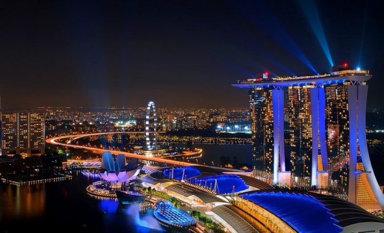 Obyek Wisata Marina Bay Sands di Singapura