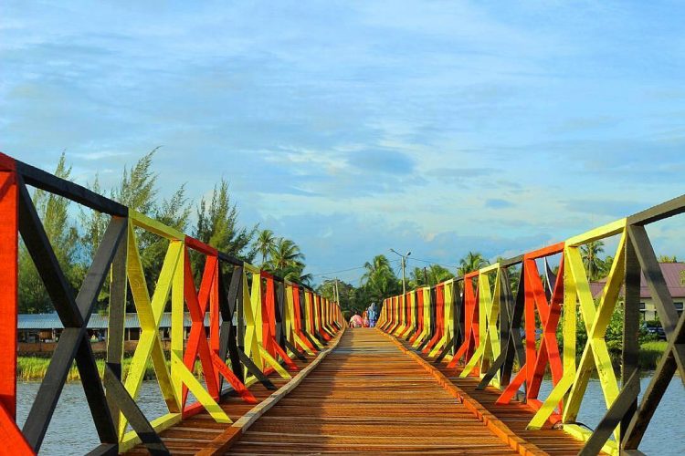 Pantai Tiram via Instagram.com @aidil_rizkiwarahman - 65 Tempat Wisata di Sumatera Barat Terhits yang Wajib Dikunjungi