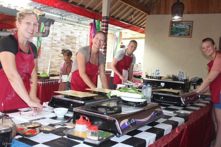 Kursus Memasak (Balinese Cooking Class) via Klook