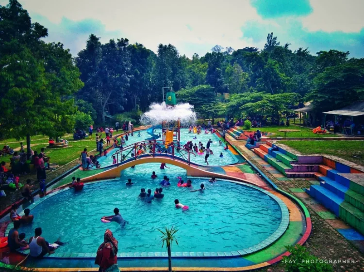 Taman Wisata Bukit Alam Hejo Foto by Fay Photograper