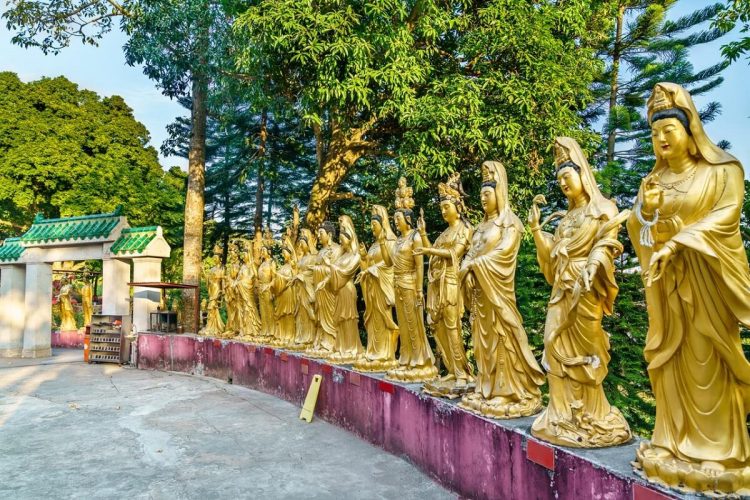 Ten Thousand Buddhas Monastery via Thelanetd