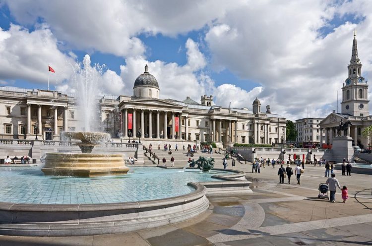 Trafalgar Square via Wikimediaorg