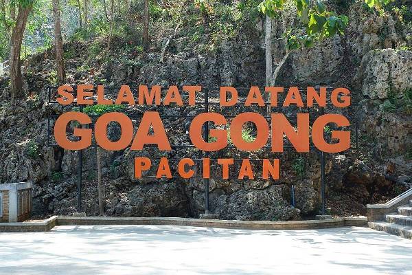 Goa gong Pacitan