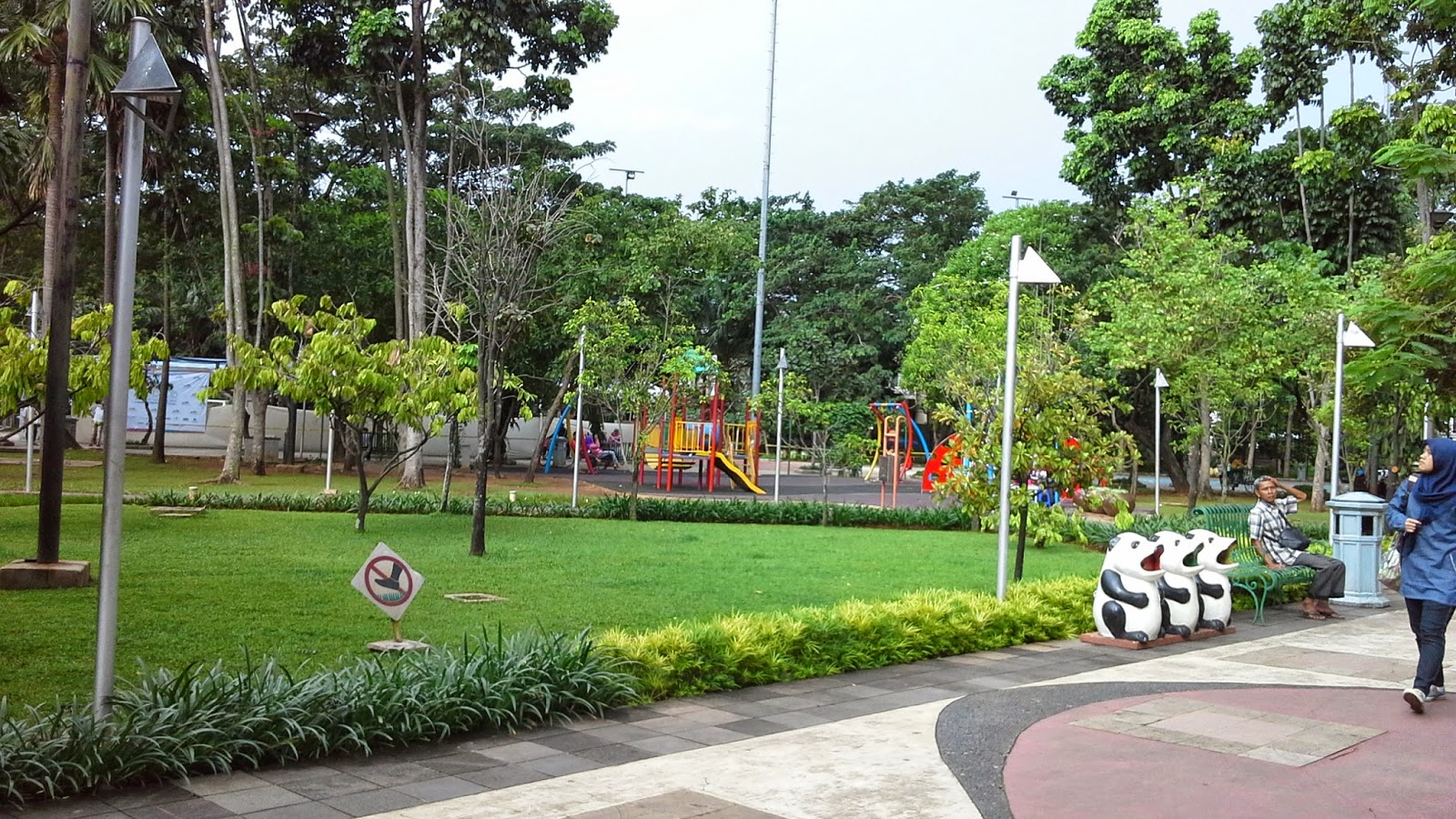 16 Taman  di Jakarta yang Asyik untuk Dijadikan Tempat 