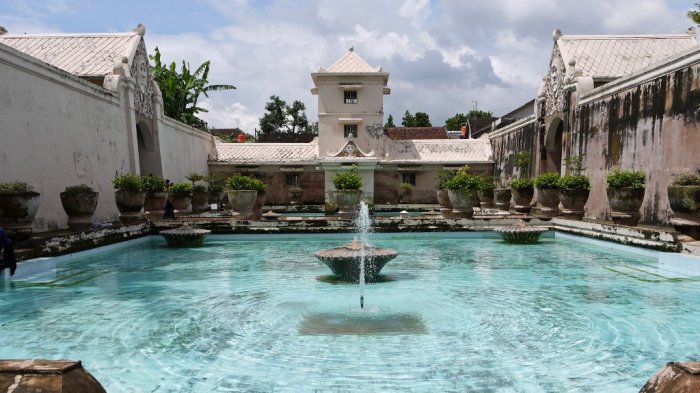 Istana Air Taman Sari Yogyakarta via Tribunnews