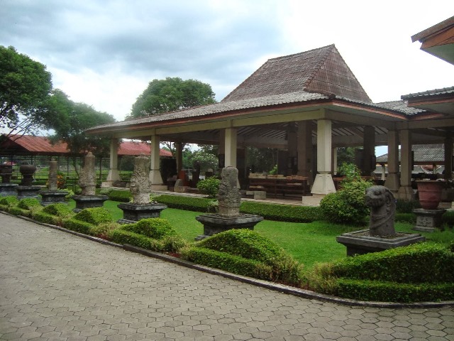Museum Trowulan via Sobatpetualang.com