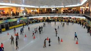 Sky Rink Ta 32 Tempat Wisata di Jakarta Barat Terbaik & Hits Wajib Dikunjungi