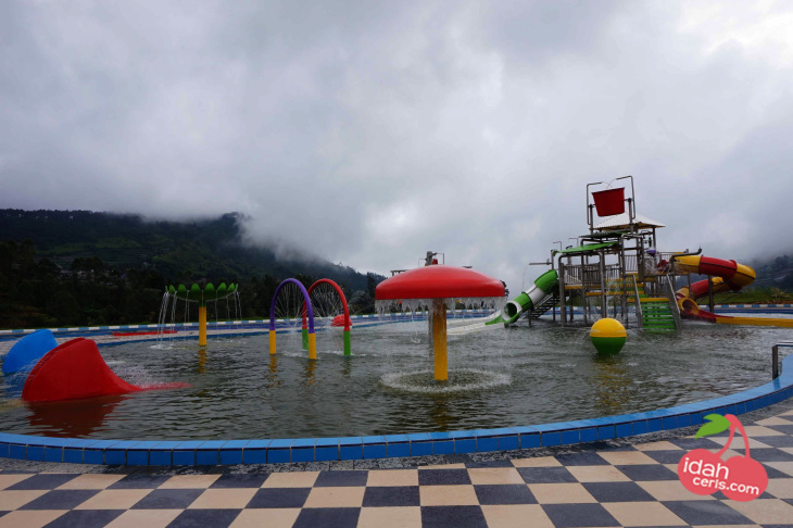 D’Qiano Hot Spring Waterpark via Idahceriscom