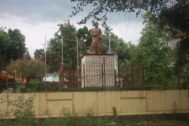 Monumen Jenderal Soedirman via Telanganjuk.blogspotcom