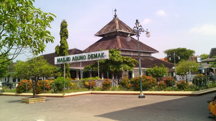 Masjid Agung Demak via Akarnews