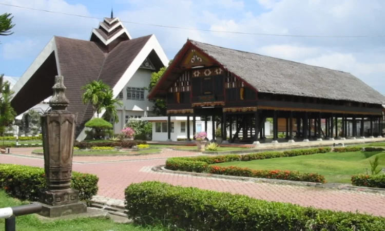Museum Sejarah Aceh via Wikipedia