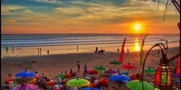 Pantai Seminyak via Balifornian