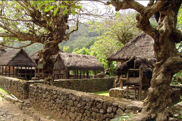 Wisata Desa Kuno Sembiran
