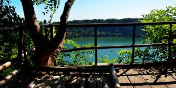 Wisata Danau Waibelen