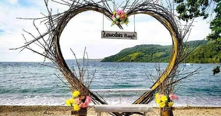 Wisata Pantai Lewolein via Facebook