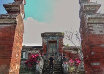 Wisata Taman Narmada via IG @ridwanderful