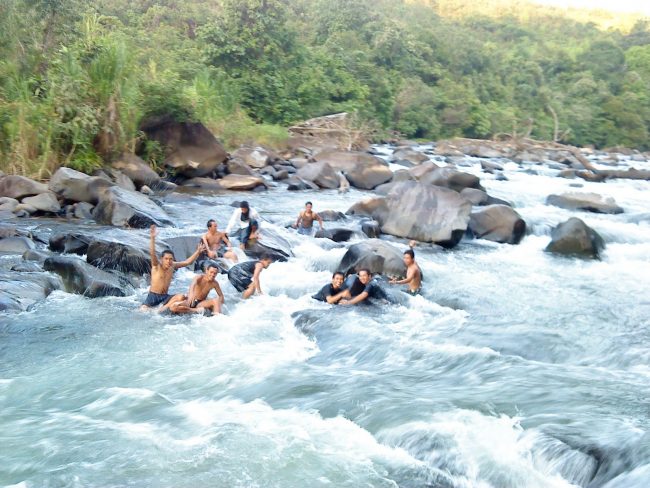 Sungai Belaban via Blonagmempawah.blogspotcom