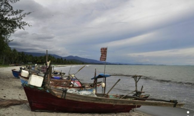 Pantai Kade Tigo Barus via Sibolgapos - Tempat Wisata Di Tapanuli Tengah