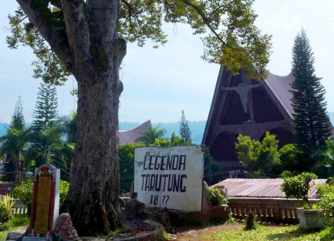 Sopo Partungkoan - tempat wisata di tapanuli utara