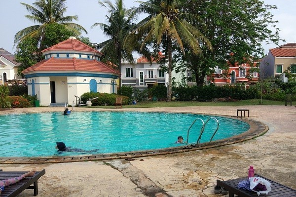 Beverly Swimming Pool