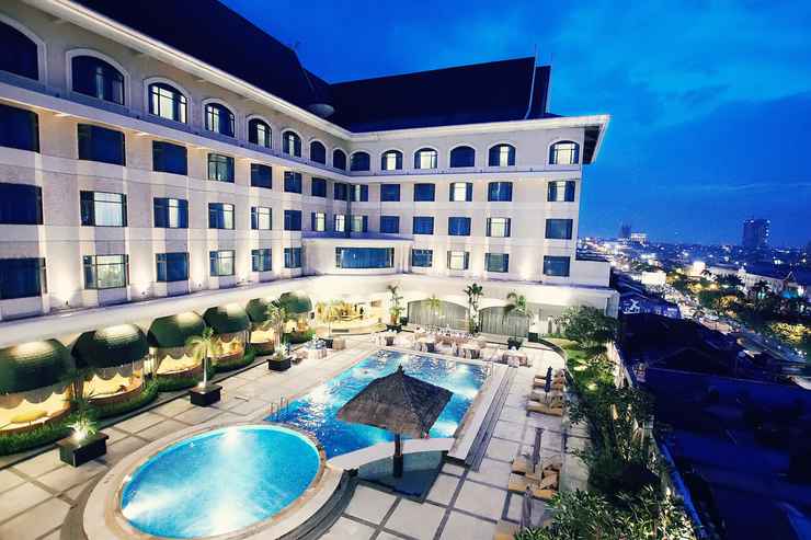 Kolam Renang Hotel Grand Jatra