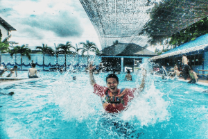 26 Kolam Renang di Batam Paling Terkenal - Lokasi, Tiket, Wahana