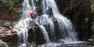 Air Terjun Guruh Gemurai via IG @jambigemilang