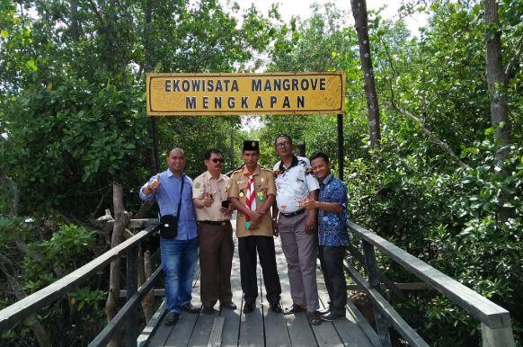 Ekowisata Mangrove Mengkapan