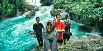 Air Terjun Tujuh Marga Jaya via IG @keluyuran_id