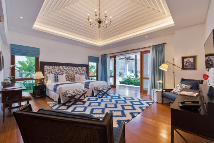 Bedroom Twin Bed dengan arsitektur khas Belanda dipadukan dengan unsur Bali