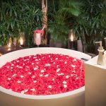 Casa Brio Bathtub flowers