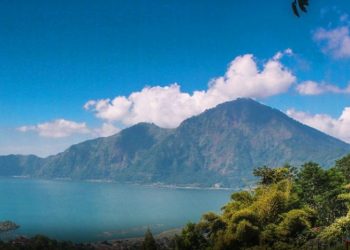 LIBURAN DI DANAU BATUR KINTAMANI BALI