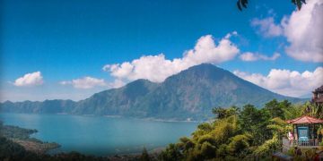 LIBURAN DI DANAU BATUR KINTAMANI BALI