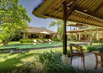 PEMANDANGAN PEDESAAN KHAS BALI DI VILLA ASMARA