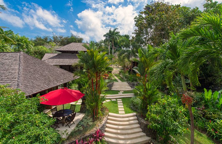 Villa Pangi Gita – villa private dengan 3 kamar tidur di Canggu Bali