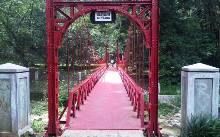 Jembatan Merah via Okezone Travel