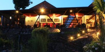 Omah Dhuwur Restoran